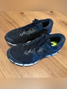 Mizuno Wave Sky 2 Sneakers